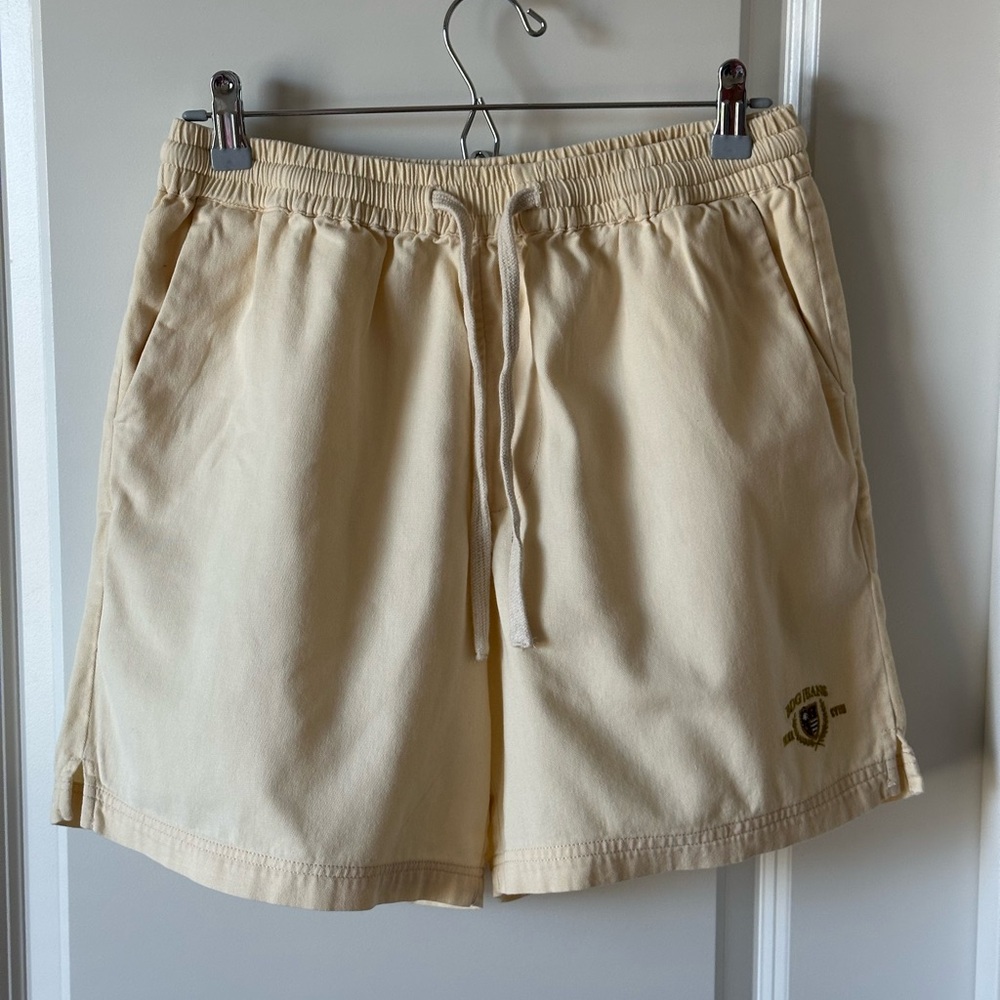 BDG by Urban Outfitters Man’s Butter Yellow Cotton Shorts-M